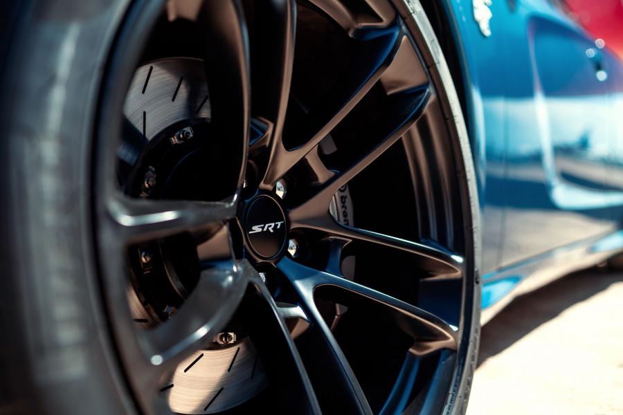 Колеса Dodge Charger SRT Hellcat Widebody 2019 года  (фото 31 из 93)